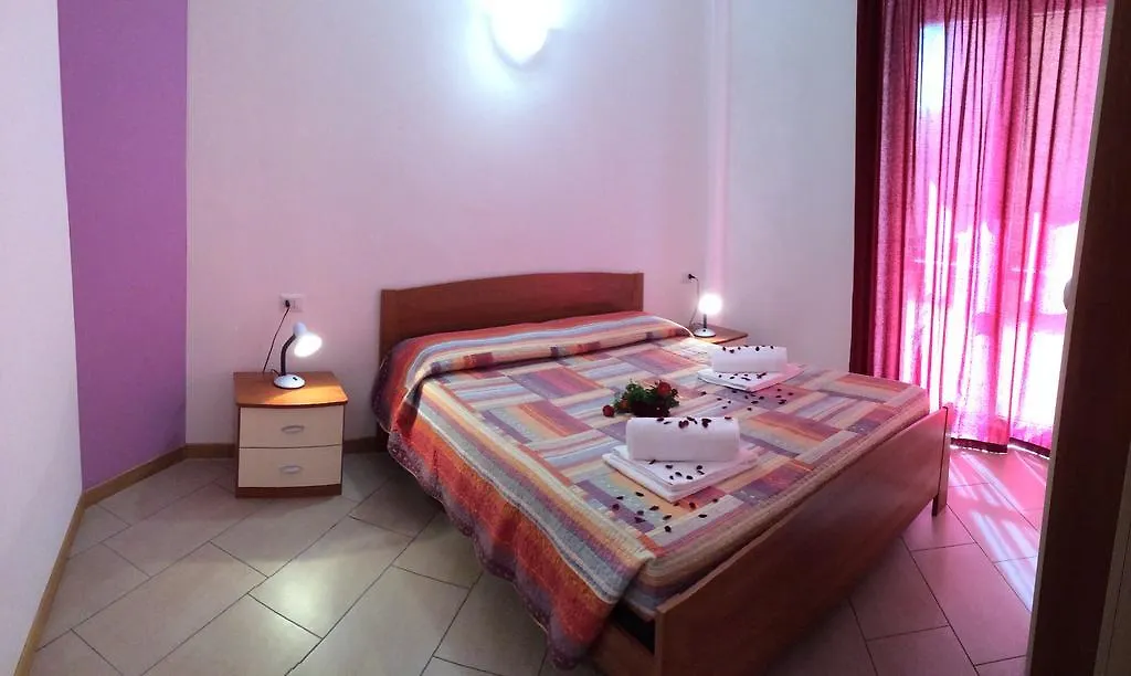 Residence Le Azalee & Spa Vercana Apartment
