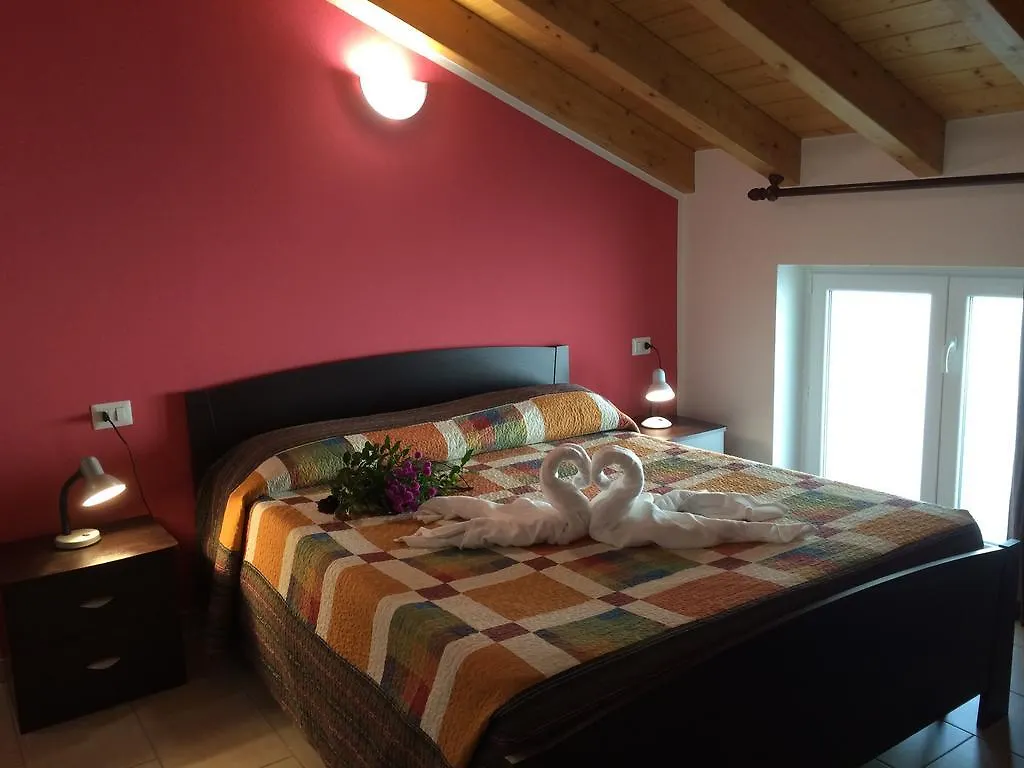 Residence Le Azalee & Spa Vercana