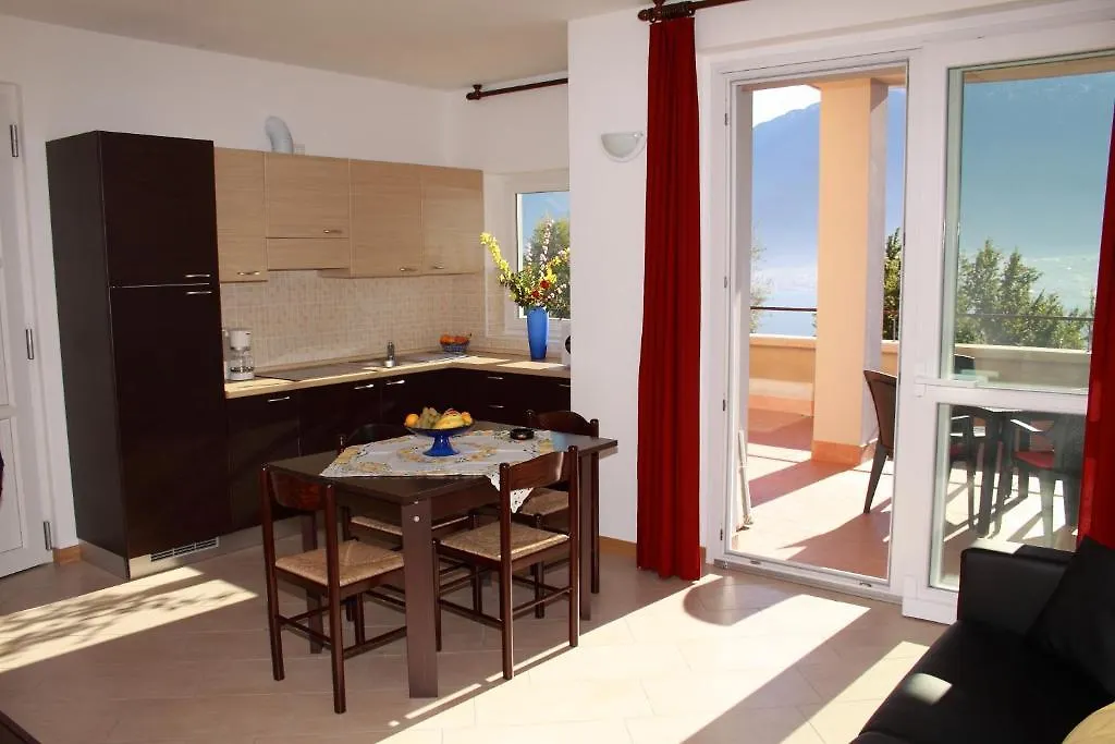 Residence Le Azalee & Spa Vercana Italy