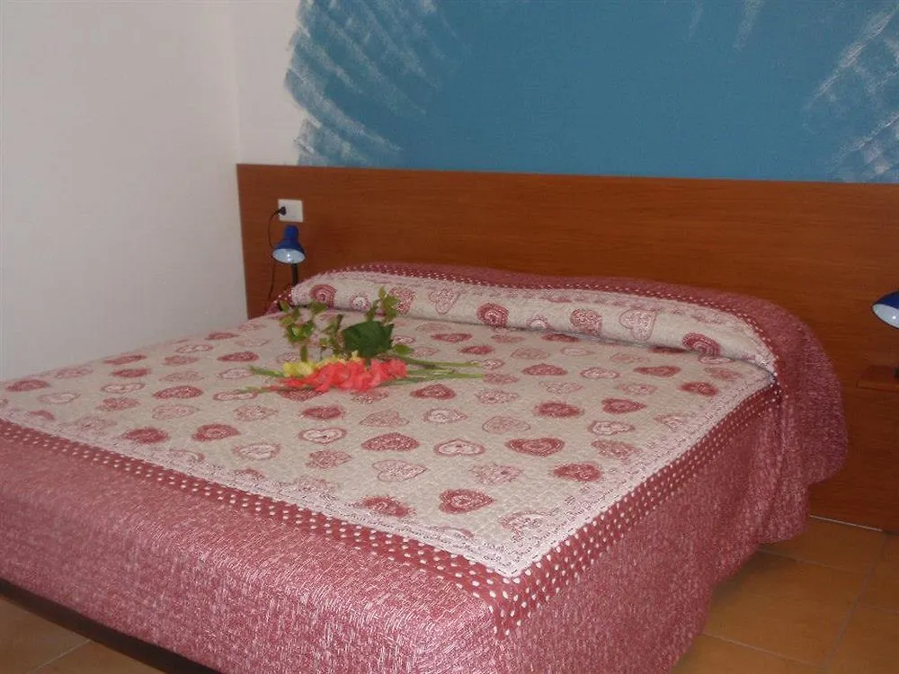 Residence Le Azalee & Spa Vercana 0*,