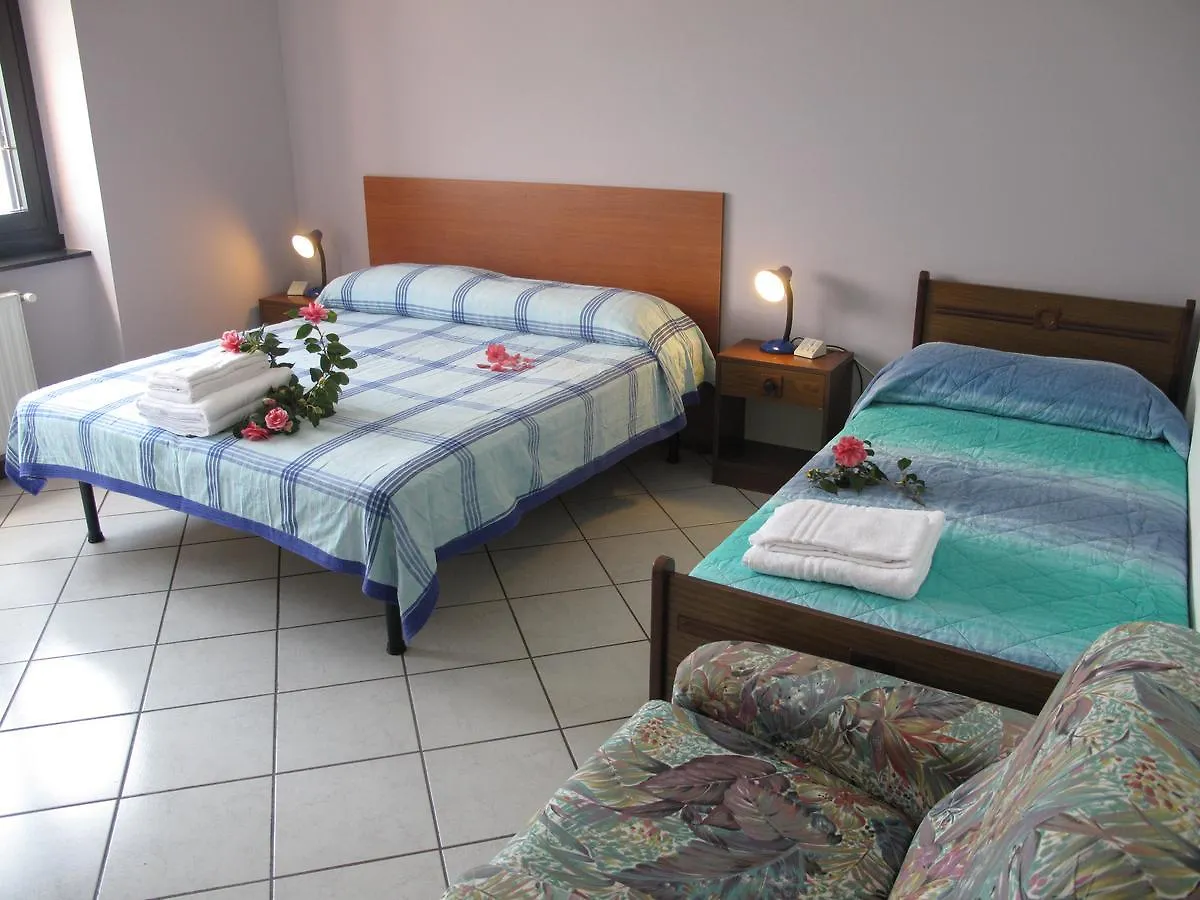Residence Le Azalee & Spa Vercana Italy