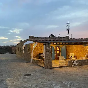 https://villa-sitari.sicilyhotelsitaly.net