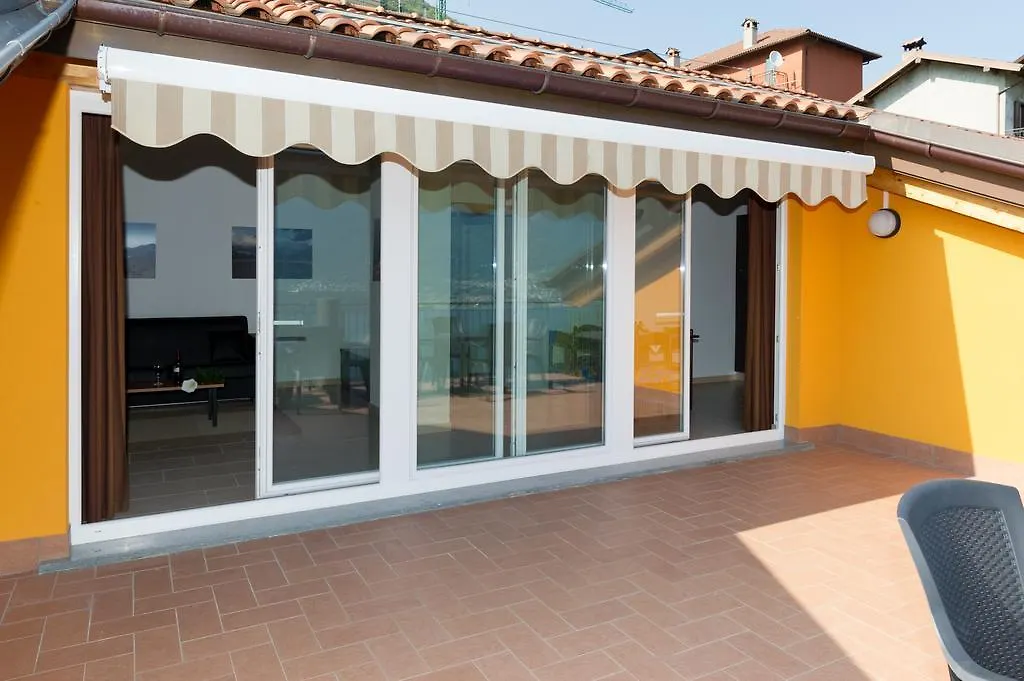 Residence Le Azalee & Spa Vercana 0*,